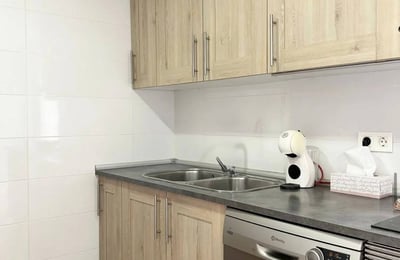 Rental of a cozy apartment with 3 bedrooms, 100 m², Alicante, Spain